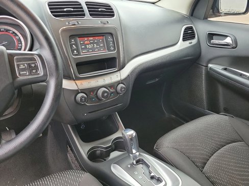 Used 2017 Dodge Journey SE w/ Flexible Seating Group image 20