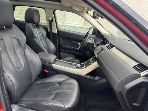 Used 2014 Land Rover Range Rover Evoque Pure Premium image 28