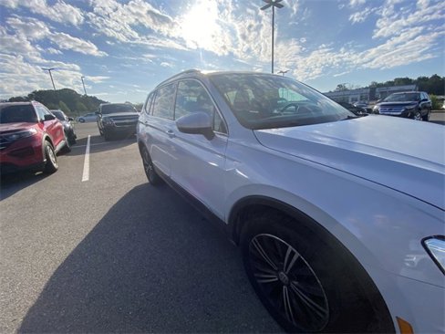 Used 2018 Volkswagen Tiguan SEL image 12