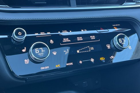 New 2025 INFINITI QX60 Luxe w/ Black Edition image 25