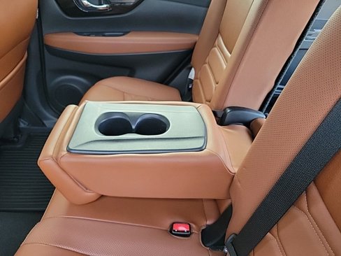 Used 2019 Nissan Rogue SL w/ Premium Package image 16
