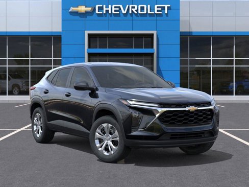 New 2025 Chevrolet Trax LS image 7