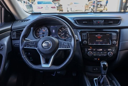 Used 2019 Nissan Rogue SV image 22