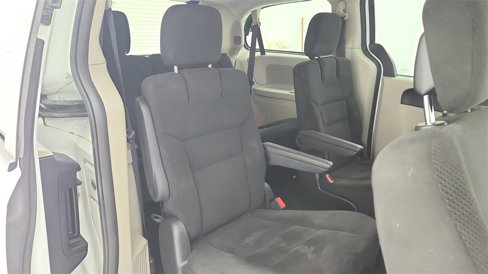 Used 2016 Dodge Grand Caravan SE w/ Quick Order Package 29E SE image 33