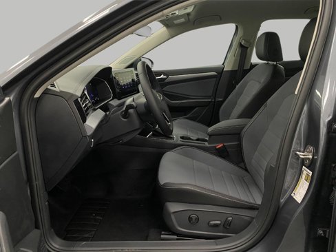 New 2025 Volkswagen Jetta SE image 26