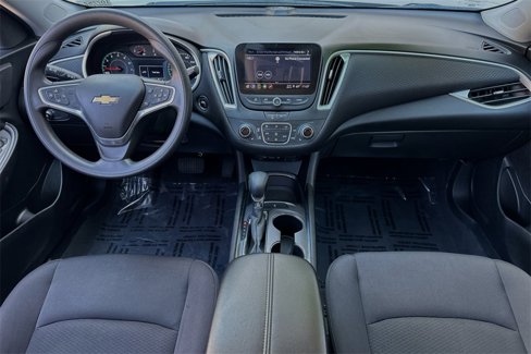 Used 2022 Chevrolet Malibu LT image 12