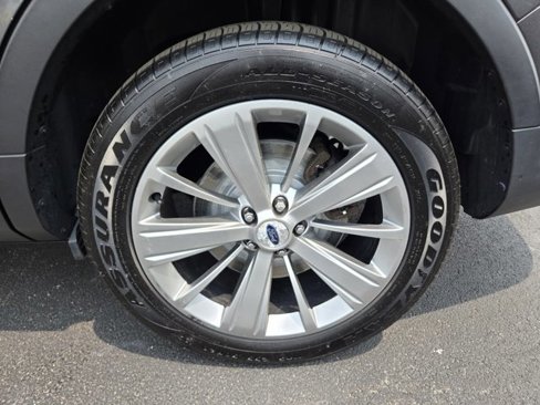 Used 2018 Ford Explorer Limited image 47