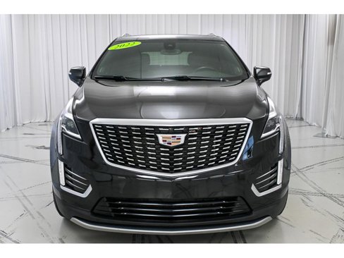 Used 2022 Cadillac XT5 Premium Luxury image 3