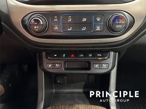 Used 2020 GMC Canyon Denali image 28