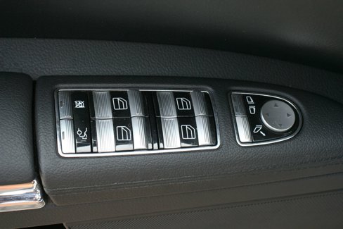 Used 2008 Mercedes-Benz S 550 4MATIC image 36