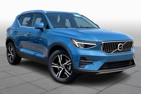 New 2025 Volvo XC40 B5 Core w/ Climate Package image 19