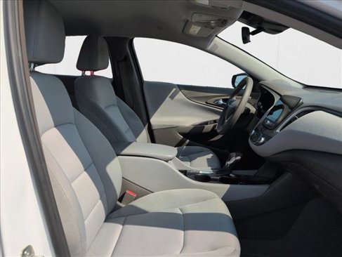 Used 2023 Chevrolet Malibu LS image 22