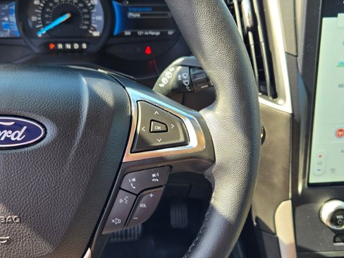 Used 2024 Ford Edge SEL w/ Convenience Package image 32