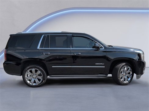 Used 2017 GMC Yukon Denali w/ Open Road Package image 3