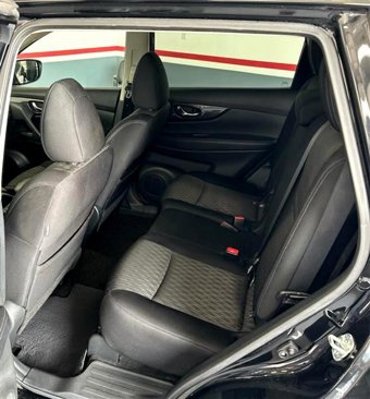 Used 2017 Nissan Rogue SV image 19
