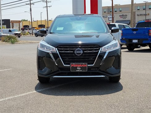 New 2024 Nissan Kicks S image 3