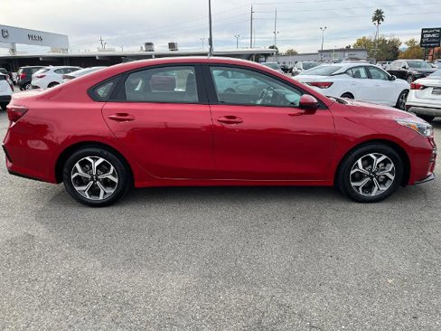 Used 2021 Kia Forte LXS image 2