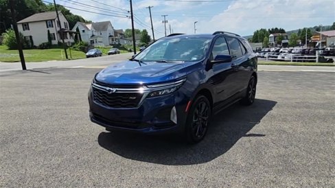 Used 2022 Chevrolet Equinox RS w/ LPO, Floor Liner Package image 5