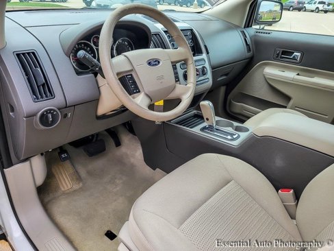 Used 2010 Ford Edge SE image 9
