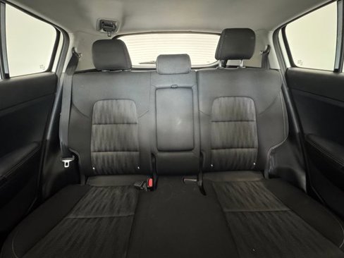 Used 2020 Kia Sportage LX image 7