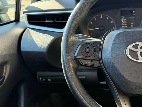 Used 2023 Toyota Corolla LE image 10