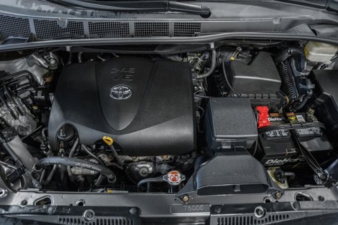 Used 2017 Toyota Sienna SE image 23