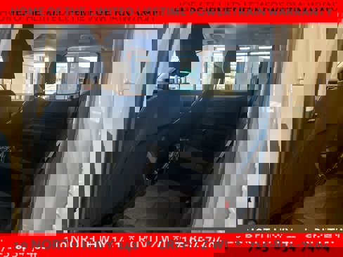 Used 2025 Ford Maverick XLT w/ Black Appearance Package image 4