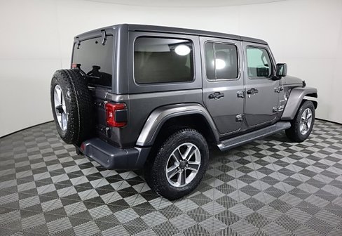 Used 2019 Jeep Wrangler Unlimited Sahara image 5