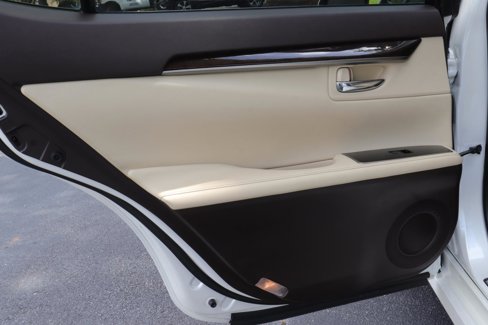 Used 2016 Lexus ES 350 image 14