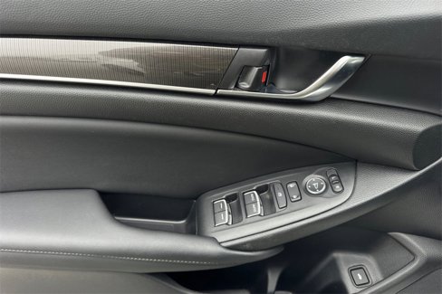 Used 2022 Honda Accord Sport image 10