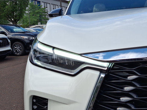 Certified 2022 INFINITI QX60 Luxe w/ Cargo Package image 9