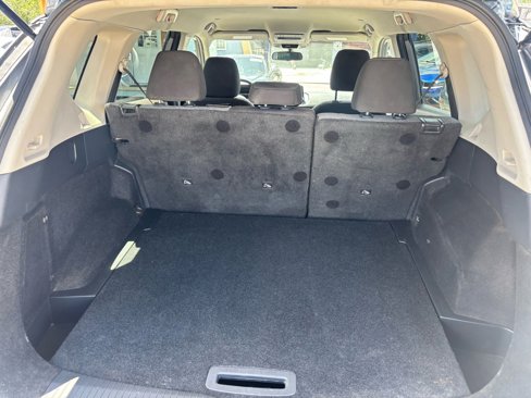 Used 2023 Nissan Rogue SV image 14