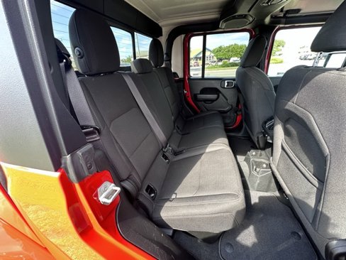 Certified 2023 Jeep Gladiator Sport image 12