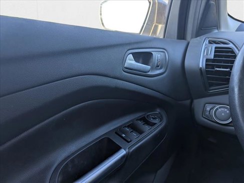 Used 2018 Ford Escape SEL w/ Ford Safe & Smart Package image 9