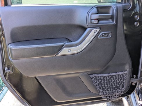 Certified 2016 Jeep Wrangler Unlimited Rubicon image 10