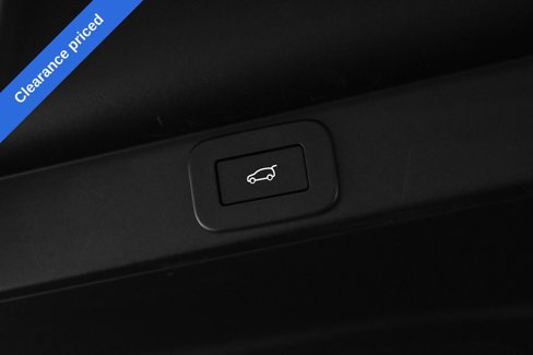 Used 2024 Land Rover Range Rover SE image 8
