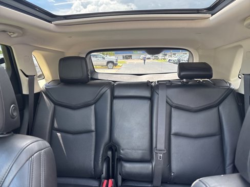 Used 2018 Cadillac XT5 Luxury w/ Driver Awareness Package image 22