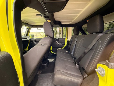 Used 2016 Jeep Wrangler Unlimited Sahara w/ Connectivity Group image 11