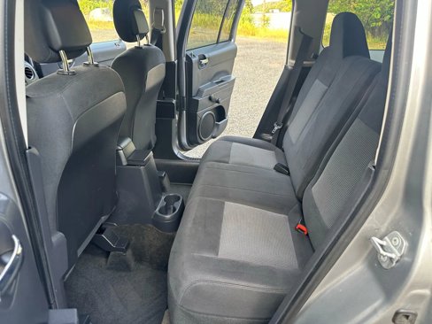 Used 2016 Jeep Patriot Sport image 22
