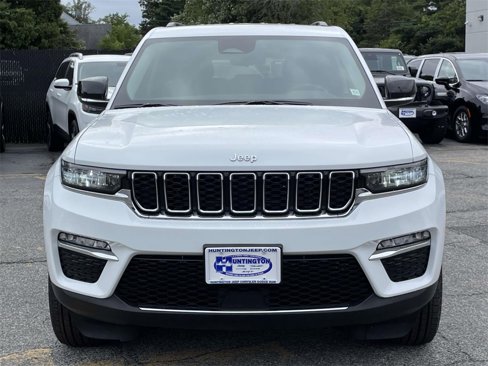 Used 2022 Jeep Grand Cherokee Limited image 2
