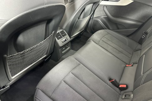 Used 2022 Audi A4 2.0T Prestige image 11