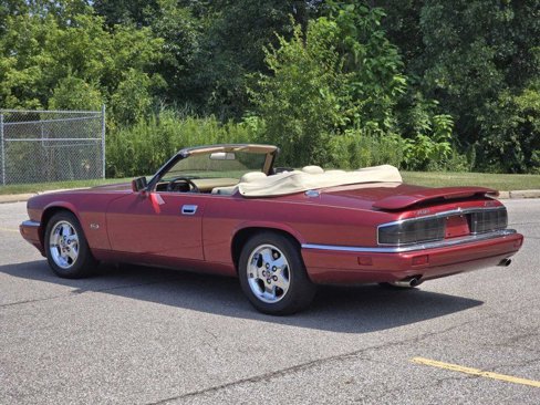 Used 1995 Jaguar XJS V12 Convertible image 22