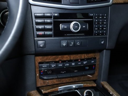 Used 2011 Mercedes-Benz E 350 4MATIC Sedan image 26
