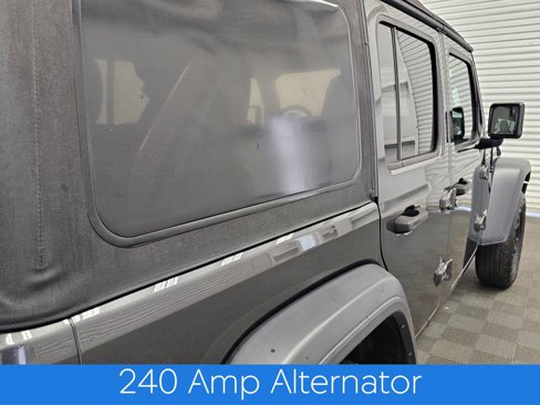 Used 2018 Jeep Wrangler Unlimited Sport image 9