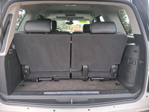 Used 2009 GMC Yukon Denali image 10