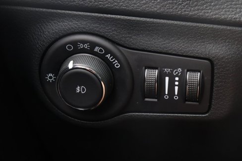 Used 2021 Jeep Compass Limited w/ Elite Exterior Group image 24