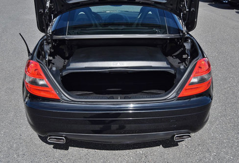 Used 2011 Mercedes-Benz SLK 300 image 15