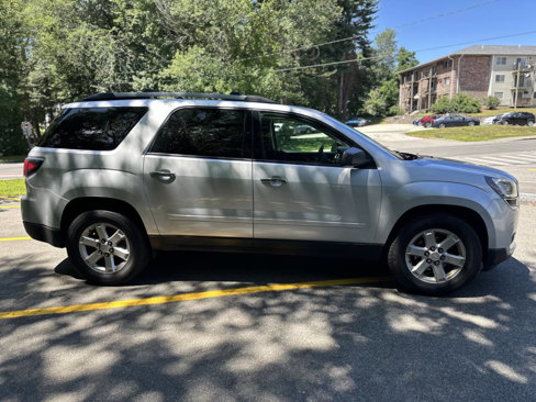 Used 2015 GMC Acadia SLE image 5
