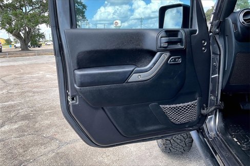 Used 2018 Jeep Wrangler Unlimited Sport S image 16