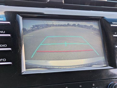 Used 2018 Toyota Camry LE image 27